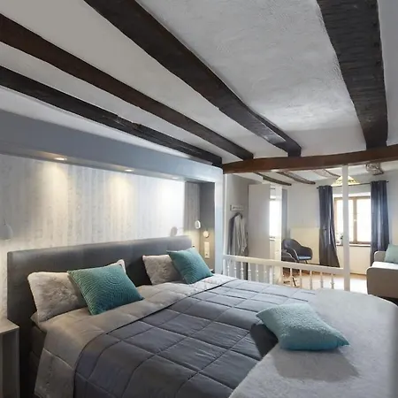 Сasa de vacaciones In With Sauna *