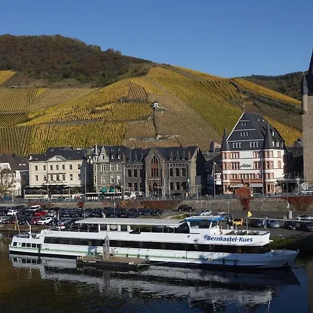 In With Sauna Сasa de vacaciones Bullay