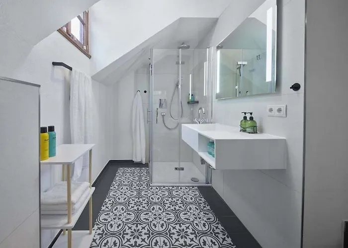 بيت للعطل In With Sauna *