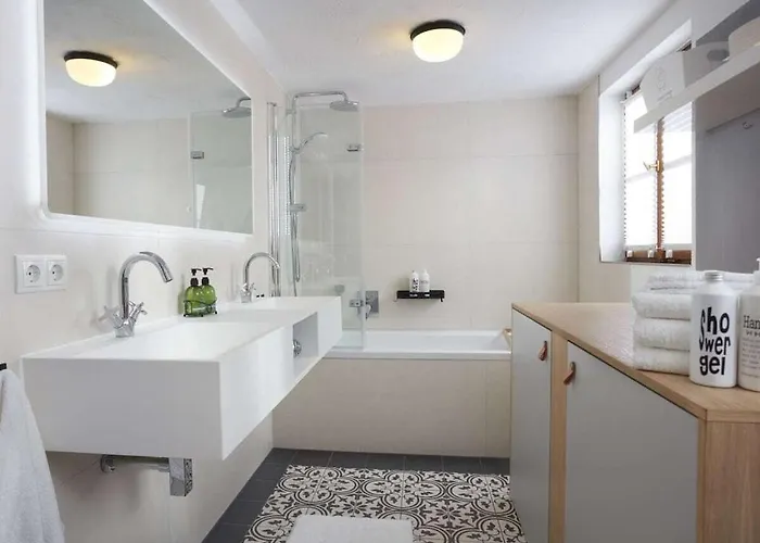 In With Sauna * بولاي